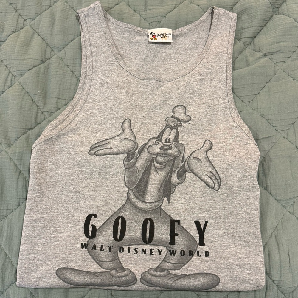 Walt Disney World Men’s Vintage Goofy Tank Top - Gray
